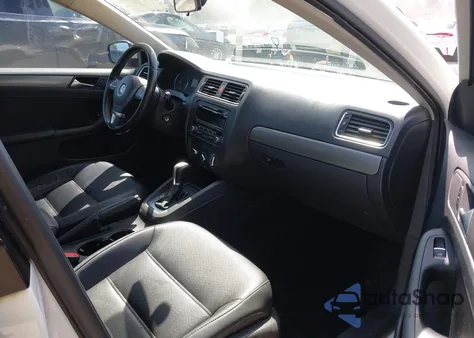 2013 Volkswagen Jetta 2.0L Tdi from USA, damaged, VIN 3VWLL7AJXDM388780